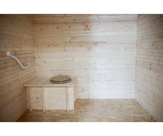 Toilette sèche PMR, Epicéa en Madriers 20 mm, 2.10 x 2.21m, 4.64m²